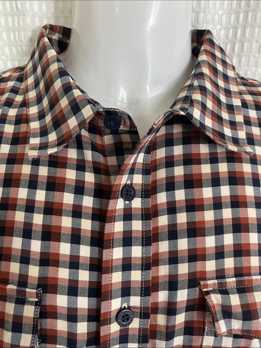 Patagonia Organic Cotton Plaid Button Up Shirt Mens L Hiking Outdoor Workwear - Picture 4 of 10